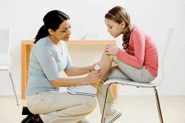 孩子白天好好的,半夜却总说腿疼,可能是这个原因