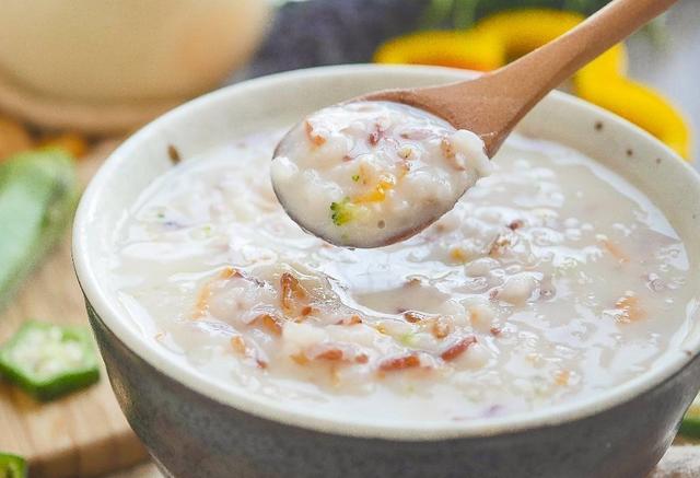 辅食吃多吃少都不好，到底该怎么吃？大有学问！