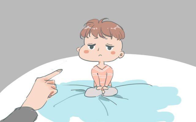 2岁宝宝，妈妈要趁早帮他养成这4个好习惯，晚了容易跟不上