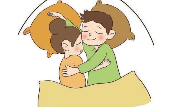 怀孕后夫妻睡姿，有恩爱有甜蜜，请对号入座！