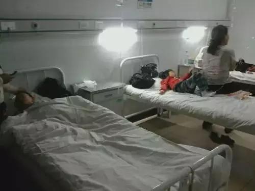 8岁男孩患胃癌，医生痛斥：这样的错误，很多家长还在犯