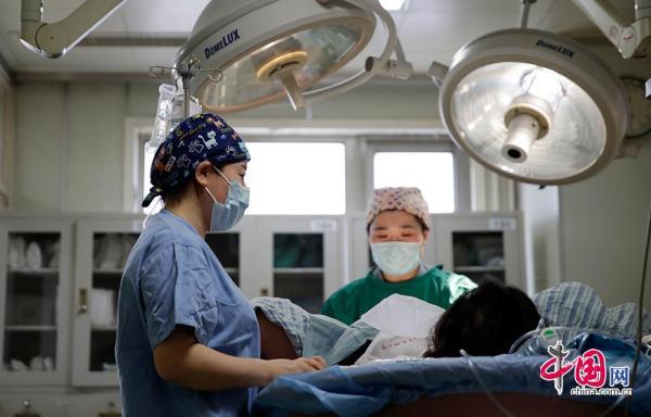 第28个国际助产士节 产房里她们的节日