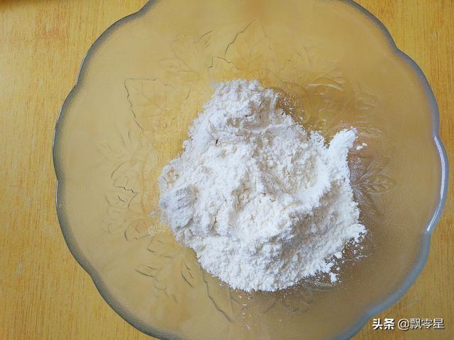 宝宝出牙难受？教您自制磨牙饼干，简单好吃还营养，缓解出牙不适