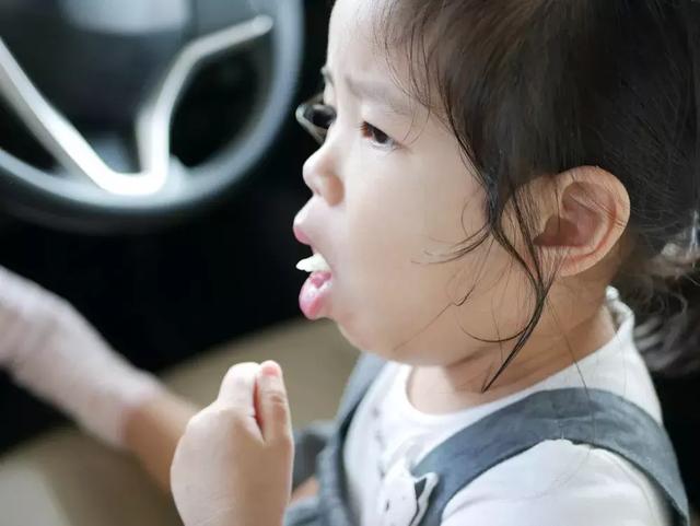 孩子异物卡喉怎么办？这个救命法，再忙也要学会！