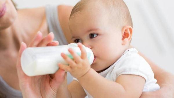 宝妈哺乳期生气易回奶？月嫂告诉你：其实真正不能做的是这4件事！