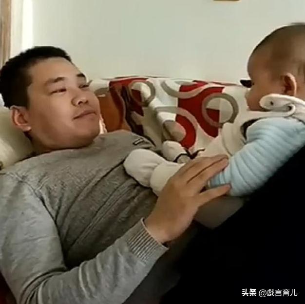 爸爸为什么一看女儿就开心，一看儿子就开始头疼，差别太大了！
