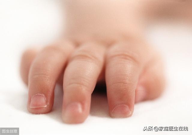 孩子指甲脆弱易断？家长要记住：这几个原因要及早解决