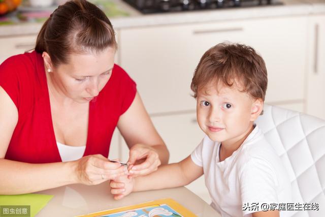 孩子指甲脆弱易断？家长要记住：这几个原因要及早解决
