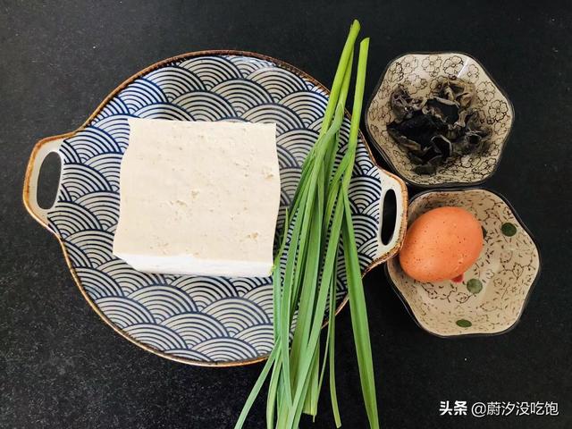 5月多给孩子吃这菜，一斤才2块钱，补钙又健脑，强过大鱼大肉