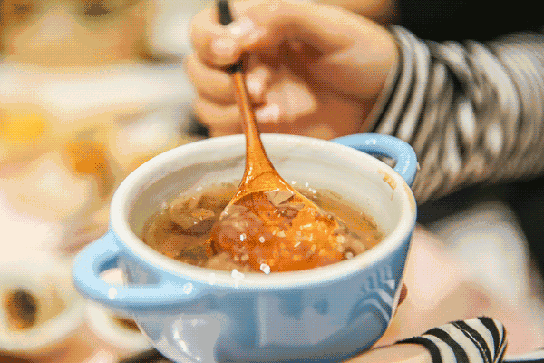想让孩子更聪明？一定要少给孩子吃这5种食物！尤其最后一种