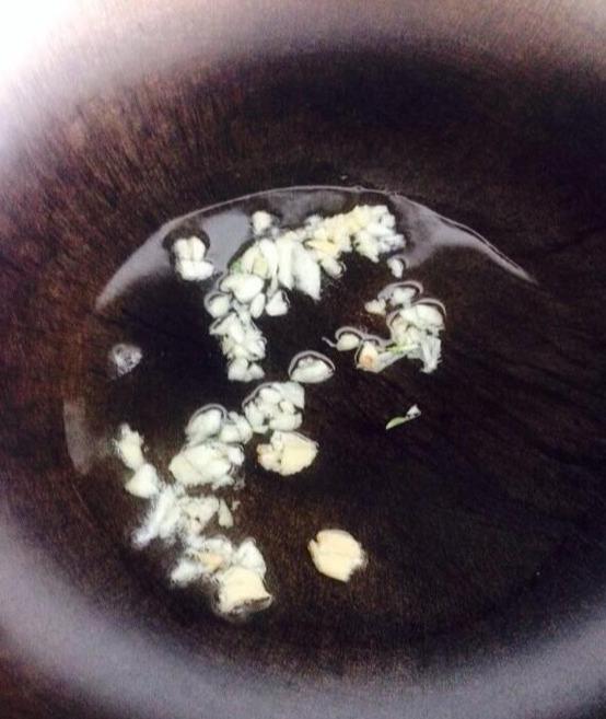 孕妇不吃这菜就可惜了，天然叶酸含量极高，只要5毛钱一斤！