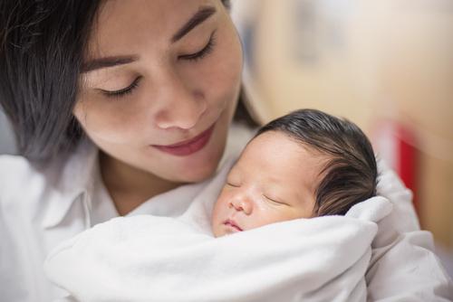 老婆待产痛到爆，3招帮她缓解疼痛，不做局外人