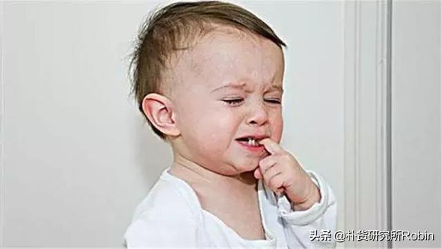 六个月大的宝宝会有这个变化，宝爸宝妈们必须谨慎对待