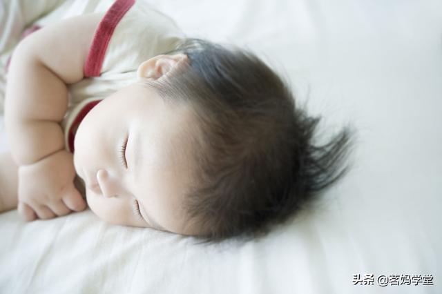 1-3岁宝宝晚上睡觉不踏实！原因分析及解决方案。