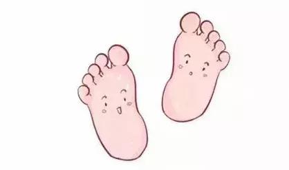 别再觉得宝宝的鞋子好看就行，搞不好会影响孩子终身足部畸形！