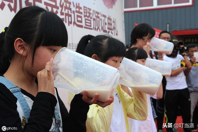 孩子早上喝豆浆后当场死亡，只因妈妈粗心这一步