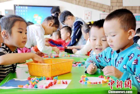 虐童零容忍！国办发文，婴幼儿照护服务将有这些变化