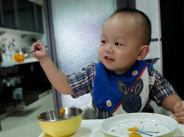 忠告：这3种饮品早已上了黑名单，很多父母不知道，还在给娃喝