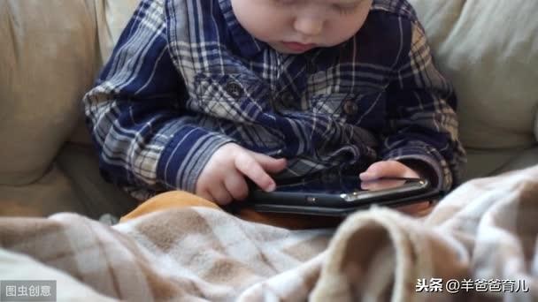 孩子晚睡危害大，脾胃会变差，影响生长发育，孩子睡得好才长得好