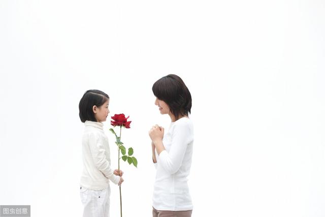 聪明的妈妈不需要太多废话，教给孩子这3点，足够适用一生