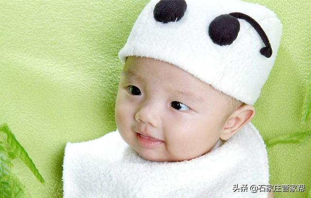 夏天怎么给宝宝穿衣服？遵循“三暖两凉”宝宝少生病！