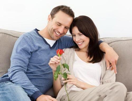生完孩子后，老公愿意主动做这几件事情，恭喜你嫁对人了