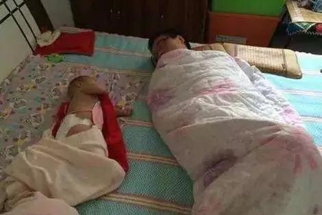 八张图告诉你什么叫“爸爸带娃，活着就行”，妈妈看完追着打！