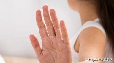 孩子被否定内心有多苦？高情商父母要做到3点