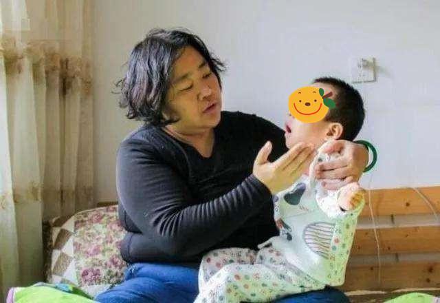 孩子脑瘫来临前，可能会发出这几个“求救信号”，爸妈别大意