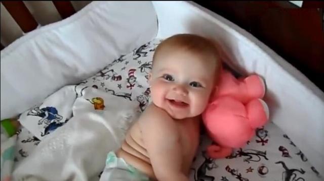 宝宝三岁之前，这几种表现，说明宝宝很爱妈妈，你家占了几点？