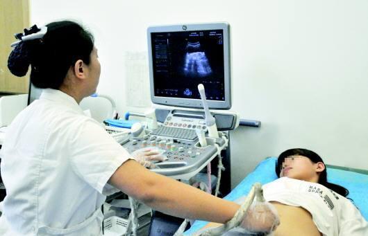 孕妈胎停育遭婆婆指责，听完医生给出的解释，婆婆哑口无言