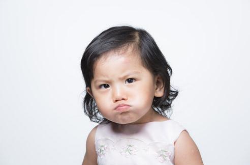 孩子很任性怎么办？五种思路百试百灵！