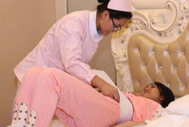 产后压肚子那么疼，为什么护士还要做？有这三大好处，罪不白受