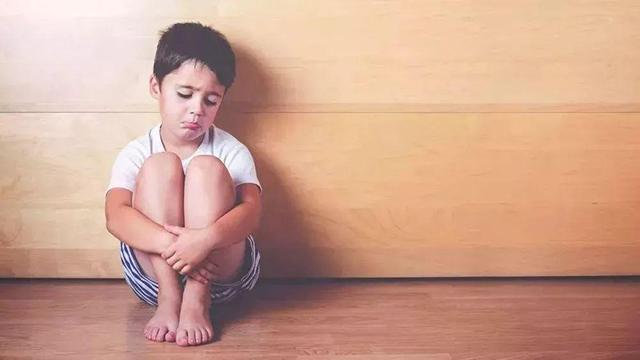 父母常挂在嘴边的3句话，却是伤害孩子的“毒药”看完再也不说了