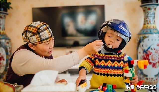 孩子“会吃”才能更快乐，食商培养很重要，家长要避免3个坏习惯