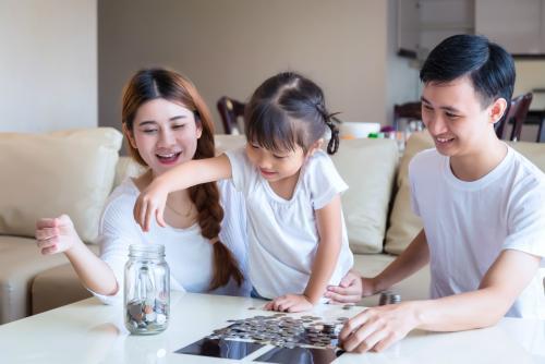 “妈妈，咱家的是豪车吗”，宝妈如何回答，将影响孩子的金钱观