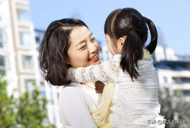 五岁以内宝宝的这些表现，他非常爱妈妈，你家的宝贝中了几个？