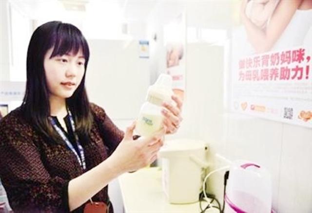背奶妈妈这样做，奶源储存才安全放心，正确背奶方式很重要！