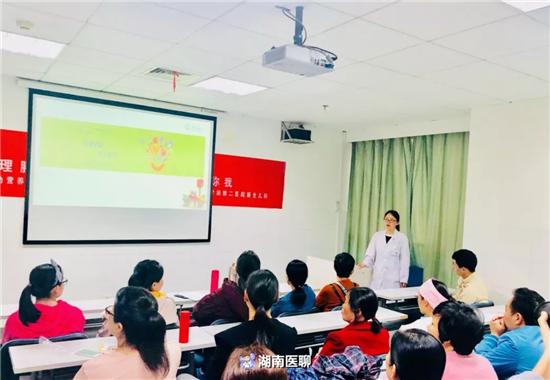 “妈妈班”开课！母乳喂养的关键有哪些？十问十答最详细的解说