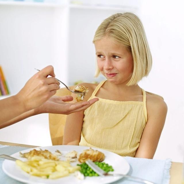 孩子偏食、食欲差？最新研究：孩子吃饭香不香还是靠家长