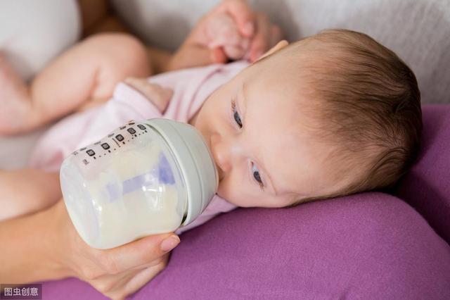 母乳喂养与外出上班如何兼得？“背奶”新手妈妈们看过来