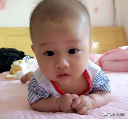 小孩子的4个黄金部位，有2个长得好看，未来就是个颜值高的好青年