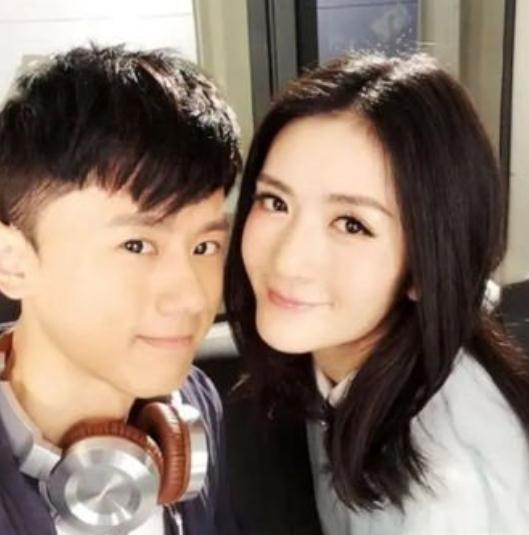 谢娜趁张杰不在家，偷偷給女儿剪头发，张杰知道后一个字回复她！