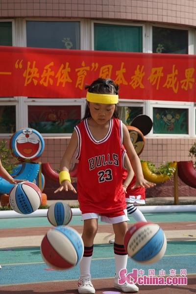 历城区郭店中心幼儿园举行“快乐体育”活动