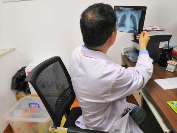六岁男孩疝气复发，家长这一举动直接将其送进ICU……