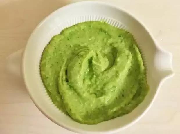 适合7个月宝宝吃的五种婴儿辅食食谱，开胃润肺提高智力