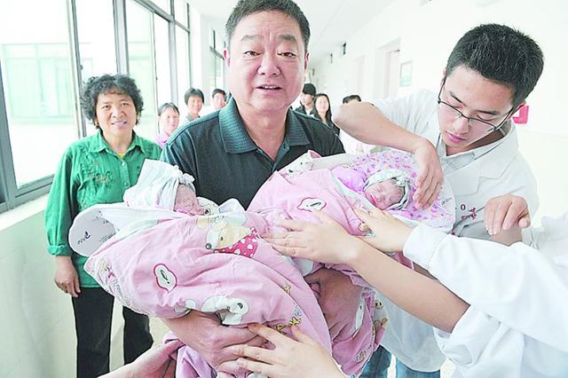 70后生二胎成潮流，高龄妈妈的背后，生活是喜是优一眼看破