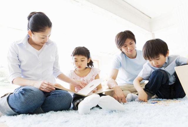 为什么别人家的孩子3岁就能倒背诗词，我家的还只会玩玩具？