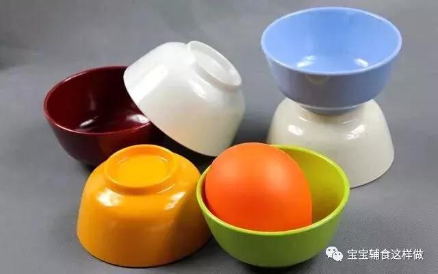 1岁宝宝用这种餐具吃饭，竟然得了白血病！快看看你家有没有
