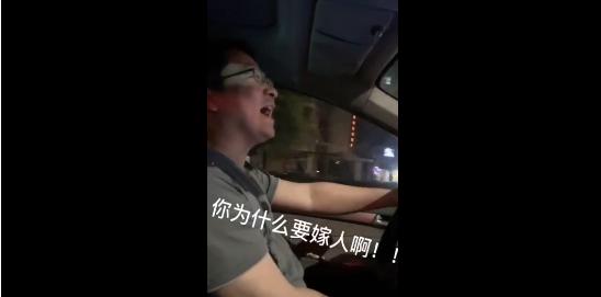 女儿嫁人你会哭吗？网友，我爸嘴上说高兴还来不及，却醉得站不稳